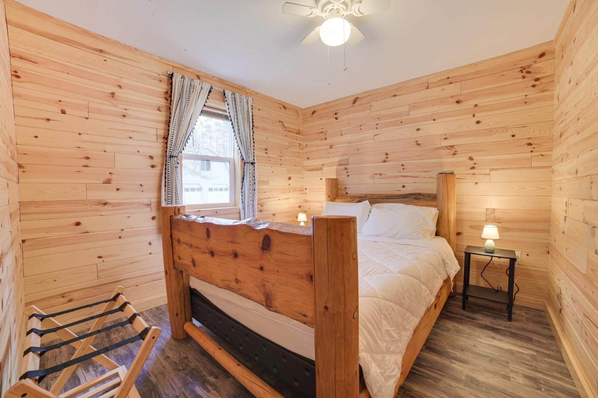 Scenic Evans Hideaway Steps To Lake Huron! Oscoda Buitenkant foto