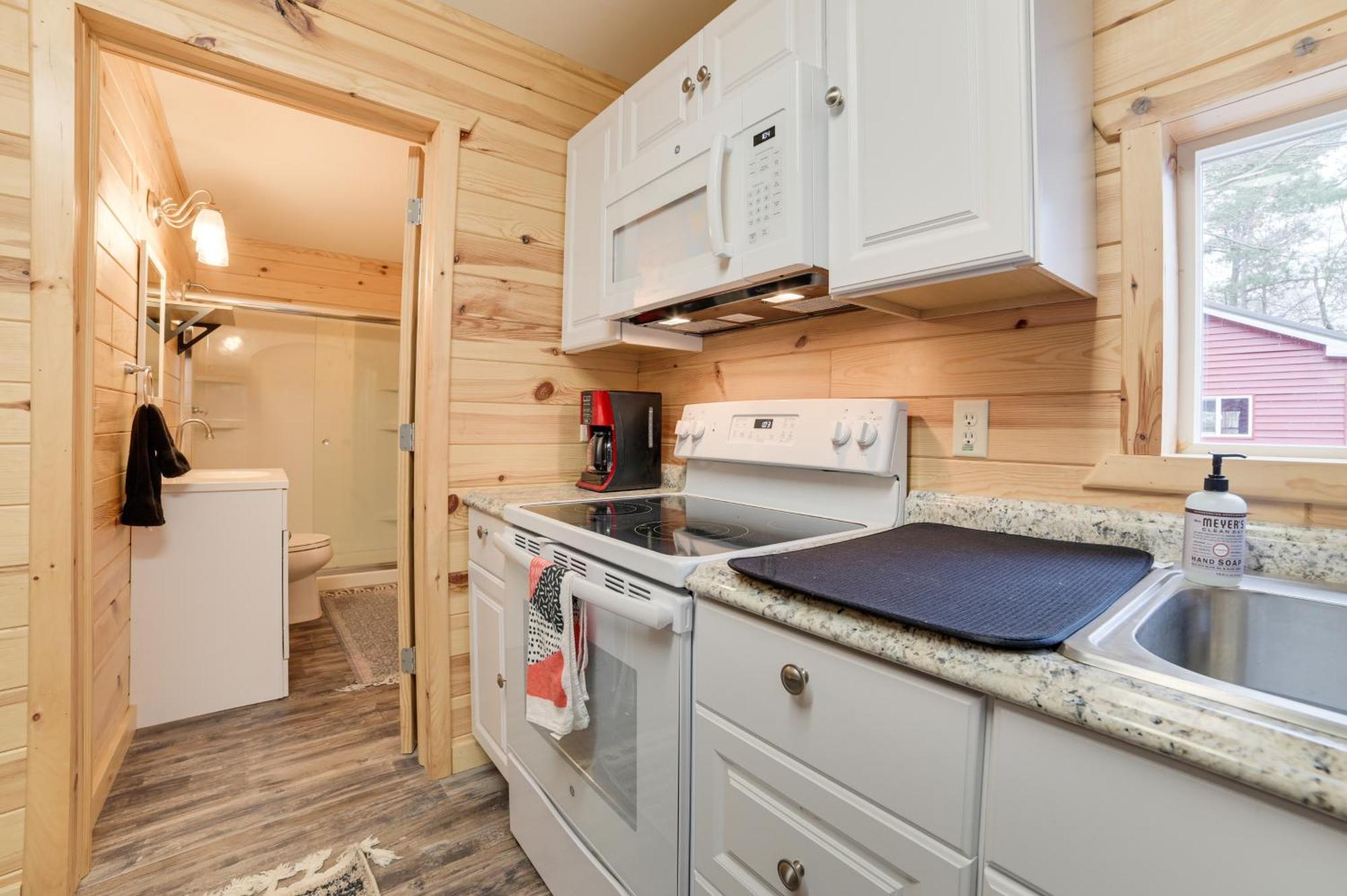 Scenic Evans Hideaway Steps To Lake Huron! Oscoda Buitenkant foto