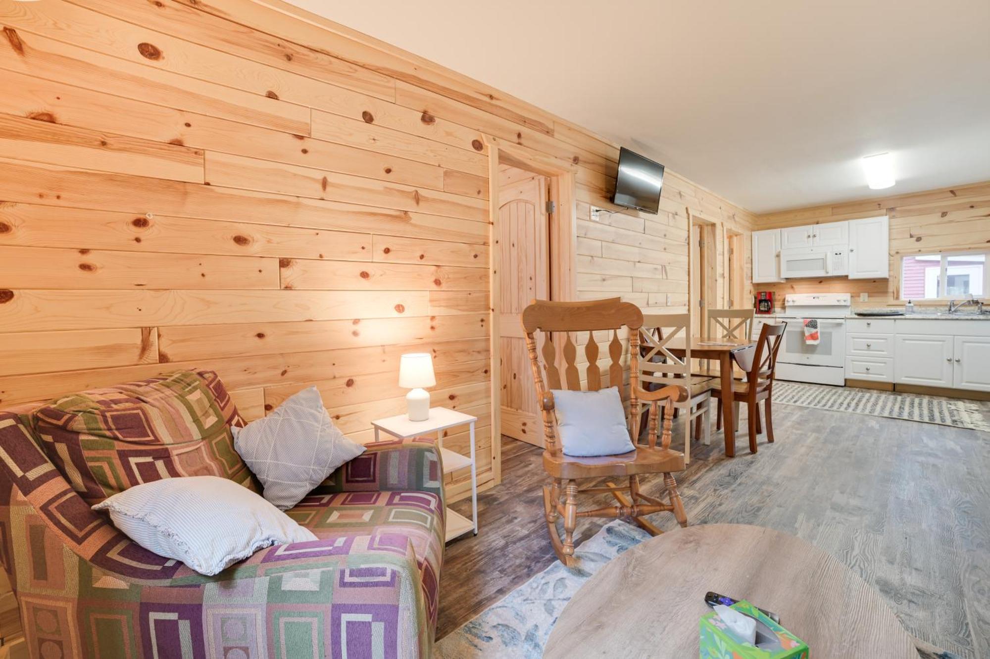 Scenic Evans Hideaway Steps To Lake Huron! Oscoda Buitenkant foto