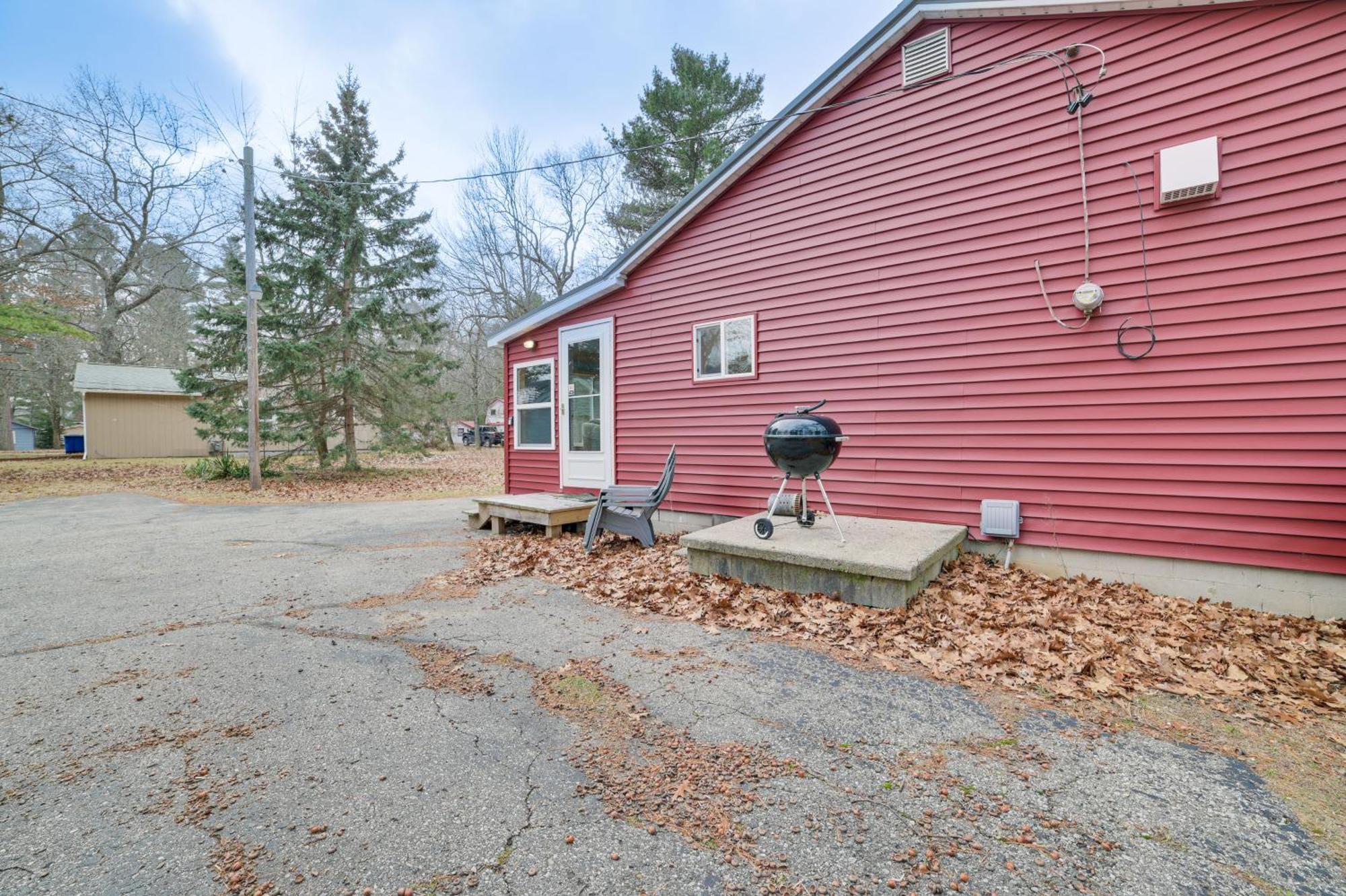 Scenic Evans Hideaway Steps To Lake Huron! Oscoda Buitenkant foto